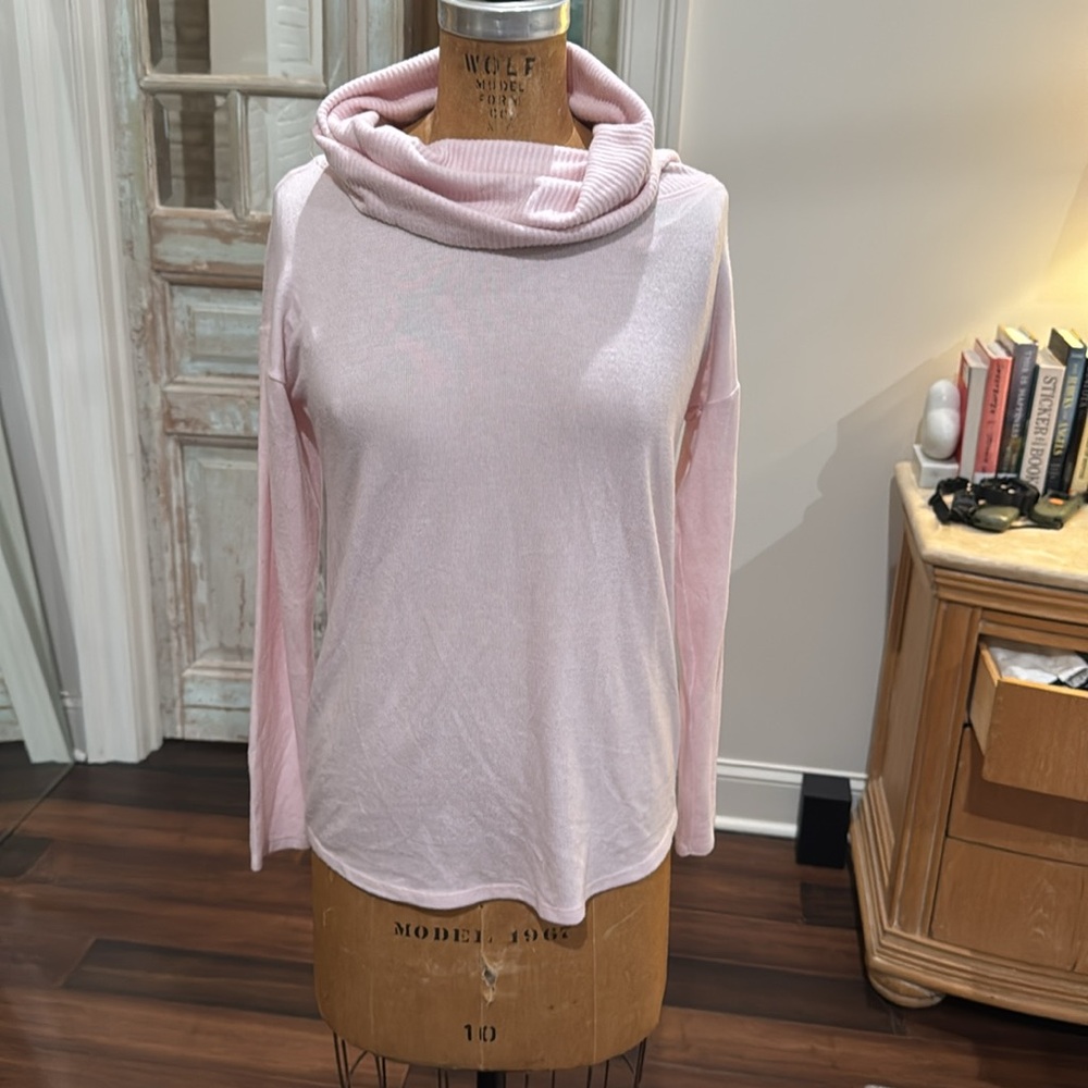 Rachel Zoe, pink turtleneck size XS, NWT